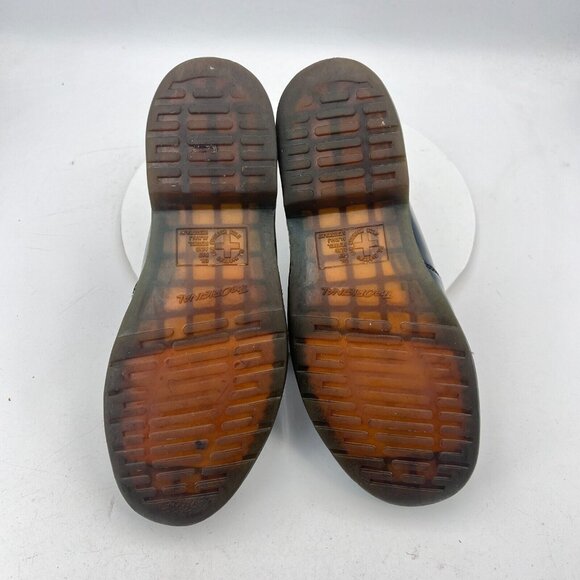 Dr. Martens Chelsea Boots main image 7